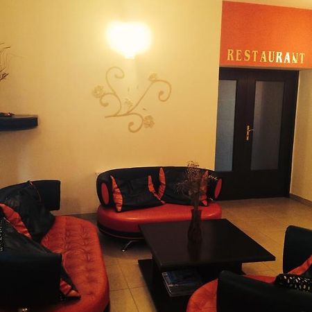 Hotel Fiama Otelu Rosu ภายนอก รูปภาพ