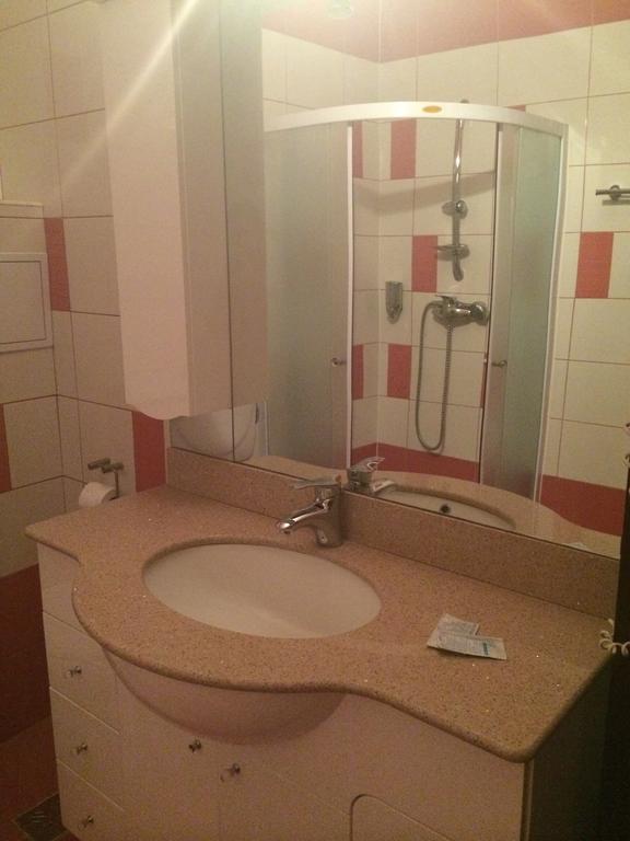 Hotel Fiama Otelu Rosu ห้อง รูปภาพ